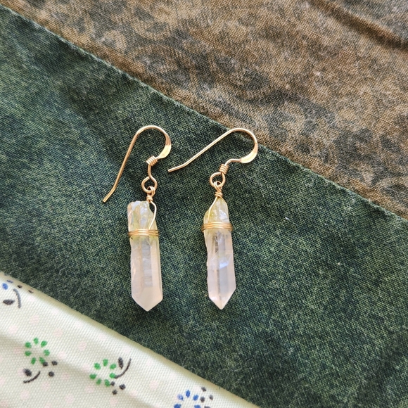 14K Gold Filled Green Aura Quartz Earrings - Picture 1 of 5